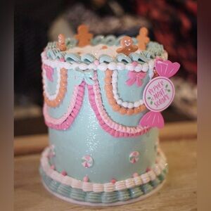 NWT Peppermint Square Pastel Mint Green Gingerbread Cake Table Decor Christmas